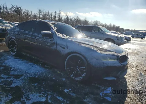 2021 BMW M5 z USA, uszkodzony, nr VIN WBS83CH04MCG83482